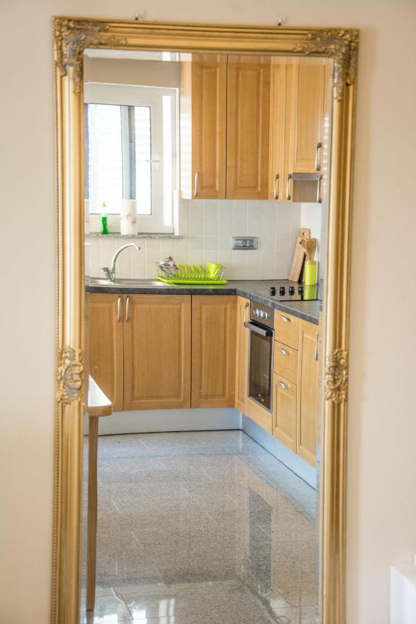 Apartments Citrine On The Beach Biograd Na Moru Εξωτερικό φωτογραφία